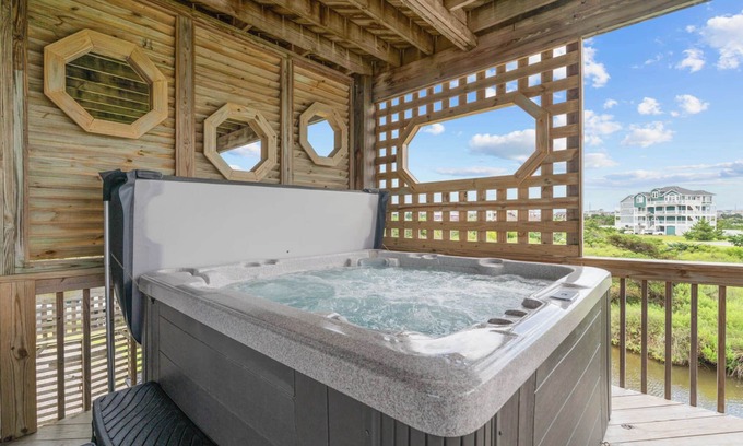 Avon House | Canalfront Home in Avon with Hot Tub, Private Boat Dock, Kayaks, and Game Room