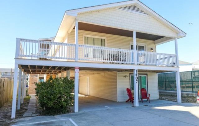 Carolina Beach Apartment | Carolina Ease - The perfect condo for an easy beach getaway - large deck and just steps to the beach! apts