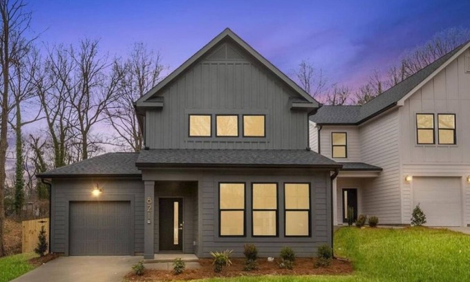 Charlotte House | Casa de Suenos 10min to Uptown Charlotte! - close proximity to the best of CLT