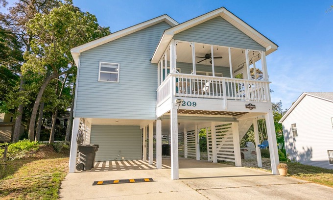 Colington Harbour House | Casa DomingošOuter Banks š”Entire Beach HomešCommunity Pool and Pet Friendly!
