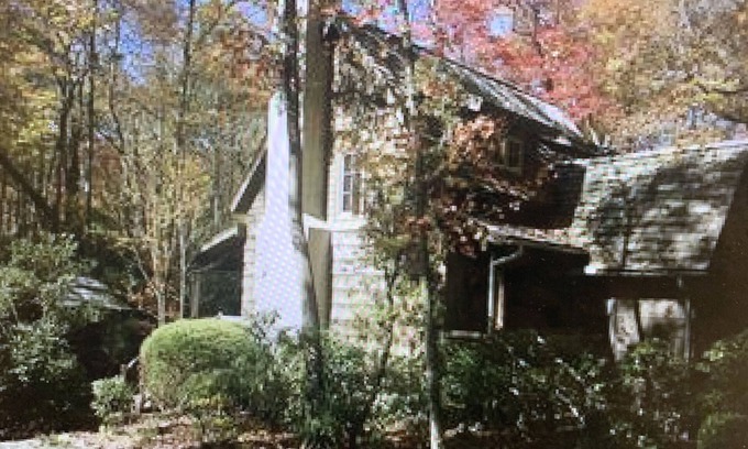 Cashiers House | Central! Charming and Luxurious Privacy with 2 Master Beds - Close to Everything