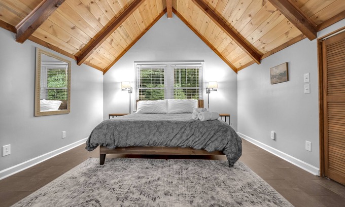 Charter Hills Ski Chalet | Chalet <1 mile from Beech ski resort with large back yard and spring feed creek
