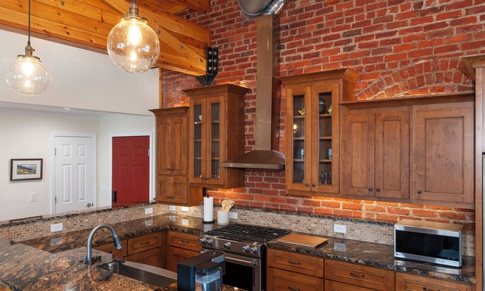 Waynesville Apartment | Charming condo on Main Street in Waynesville