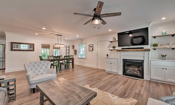 Dilworth House | Chic Urban Farmhouse in Historic Dilworth with Patio