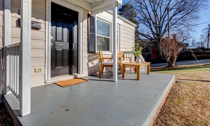 Wilmore Apartment | CityVIEWS, staycation central!