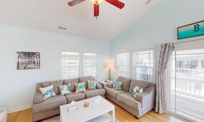 Surf City House | Coastal Cay