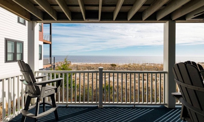 Wilmington Beach Condo | "Coastal Cove": Ocean Front Sea Life with a POOL!