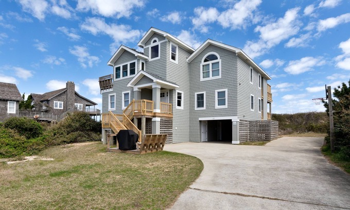 Duck House | Comfortable Oceanfront home with spectacular views and all the conveniences of home.
