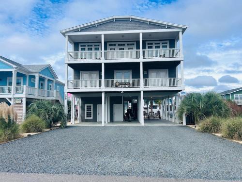 Holden Beach House | Compass Rose