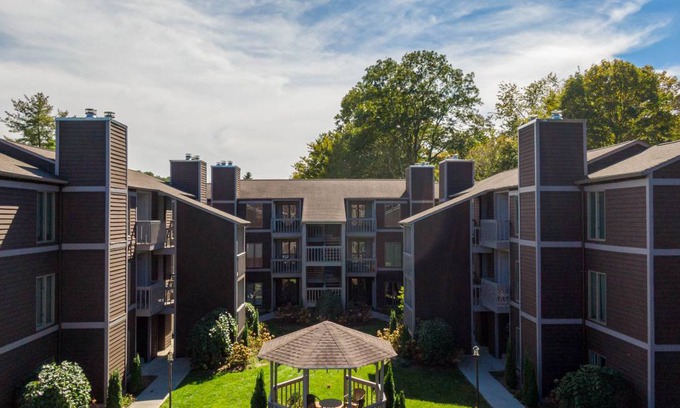 Blowing Rock Condo | Condo ∙ 2 bedrooms ∙ 4 guests