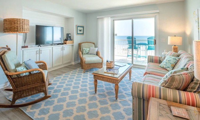 Kure Beach Condo | Condo ∙ 2 bedrooms ∙ 6 guests