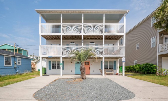 Kure Beach Condo | Condo ∙ 2 bedrooms ∙ 6 guests
