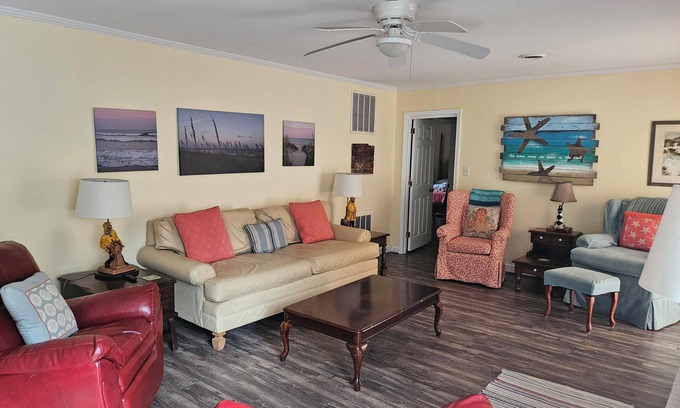 Pine Knoll Shores House | Cosgrove's Cove in tranquil Pine Knoll Shores very close to the beach.