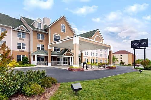 Burlington Hotel | Country Inn & Suites by Radisson, Burlington (Elon), NC