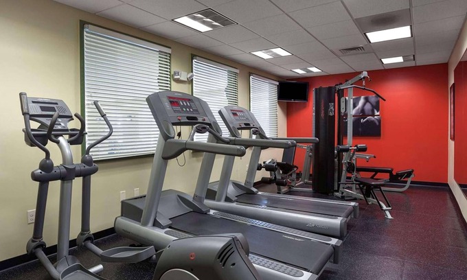 Concord Hotel | Country Inn & Suites by Radisson, Concord (Kannapolis), NC