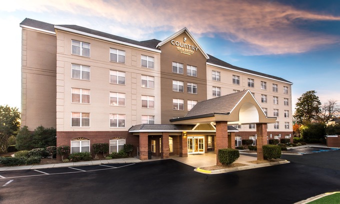 Huntersville Hotel | Country Inn & Suites by Radisson, Lake Norman Huntersville, NC