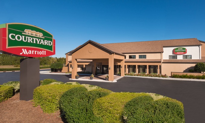 Wilmington Hotel | Courtyard by Marriott Wilmington/Wrightsville Beach