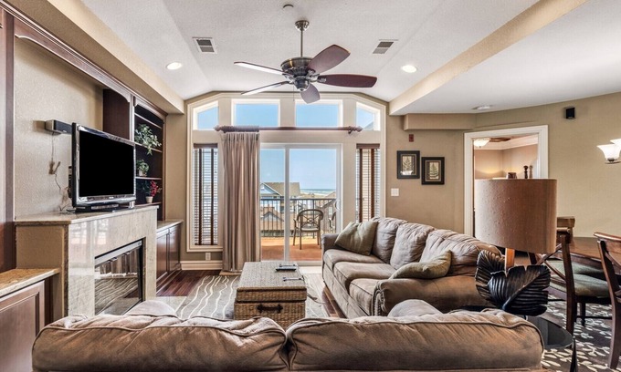 Kill Devil Hills Condo | CSC4L - Surfs Up by First Flight Rentals