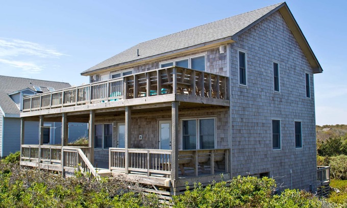 Duck House | D0272 Breakaway. Sanderling, Oceanfront, PETS OK, WiFi!