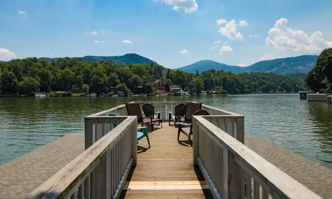 Lake Lure House | Dog-friendly lakefront home with central AC, game room & guest house