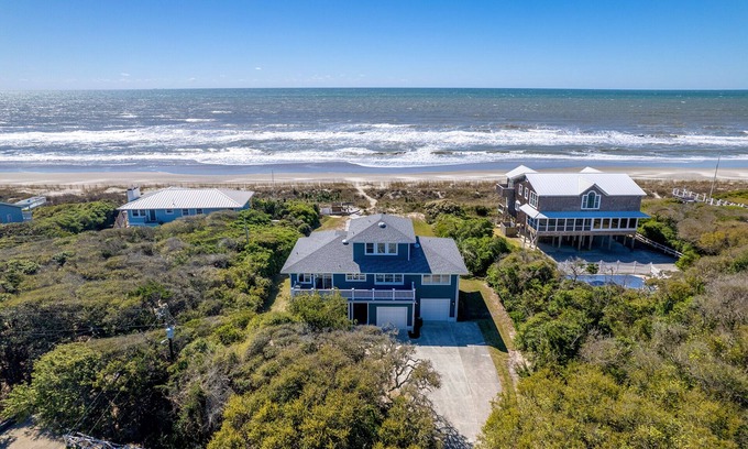 Pine Knoll Shores House | Duneside-Ocean Front/Pet Friendly Home in Pine Knoll Shores, NC