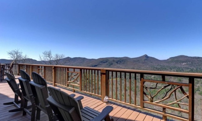 Sapphire House | Eagle Eye - Floor to Ceiling Window Mountain Home!