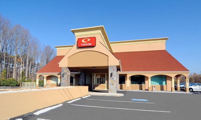 South Salisbury Hotel | Econo Lodge Salisbury