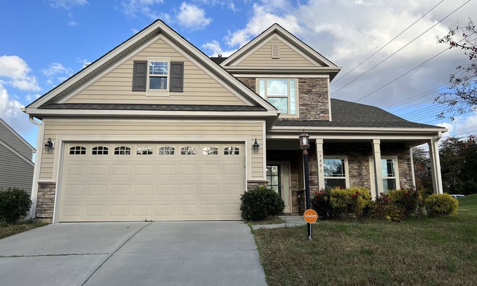 High Point House | π Exceptional Fully Equipped Spacious Home 1 King & 2 Queen BRs