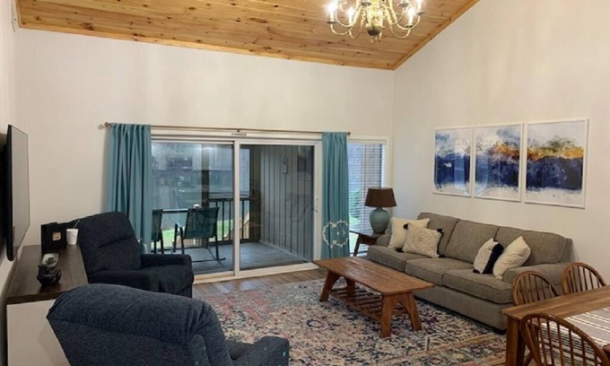 Lake Lure House | Fairway Villa 1201 at Rumbling Bald
