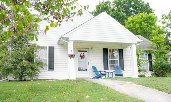 Durham House | Family-Friendly Furnished Home in Downtown Durham