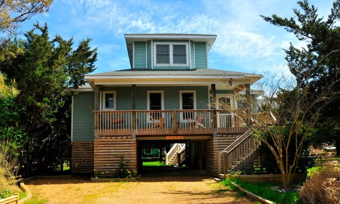 Ocracoke House | Follow The Heron: Fantastic home with lots of decks.