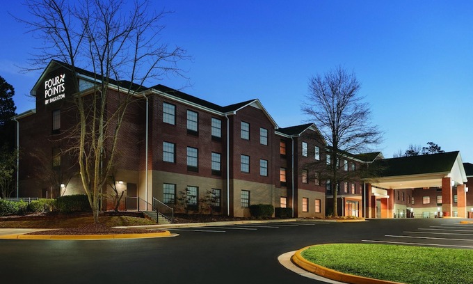 Southwest Raleigh Hotel | Four Points by Sheraton Raleigh Arena