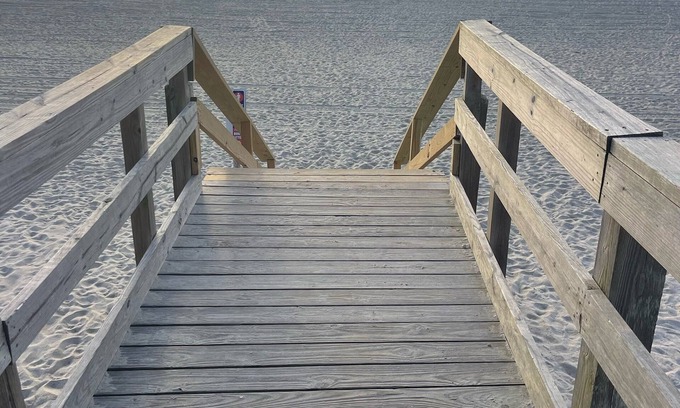 Wilmington Beach Condo | Fully Upgraded for 2025 Huge Deck, Full-Size Pool, Beach Front, Linens Included