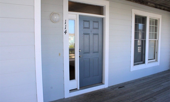 Manteo Condo | GSV114 - Gulfstream Village 114
