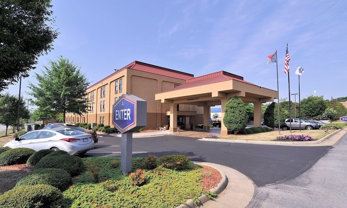 Eden Hotel | Hampton Inn Eden