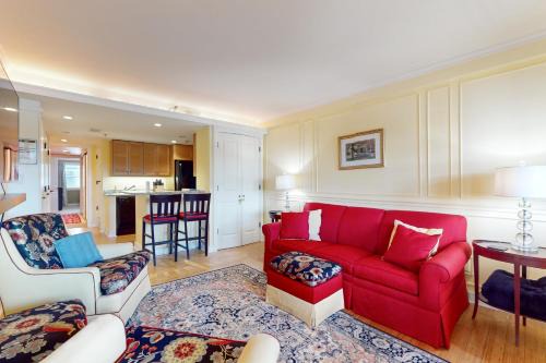 Downtown Asheville Apartment | Hiawassee W203