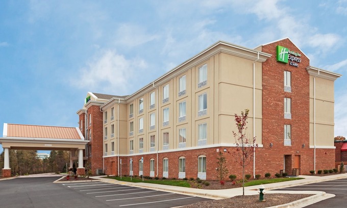 Greensboro Hotel | Holiday Inn Express Hotel & Suites Greensboro - Airport Area, an Ihg Hotel