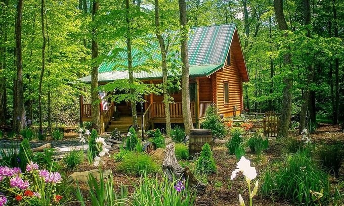Todd Cabin | Hot Tub + Fall Views = Bliss @ Creekside Serenade