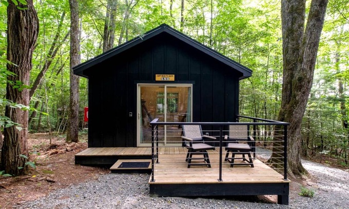 Balsam Grove House | House ∙ 1 bedroom ∙ 4 guests
