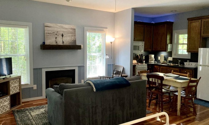 Elkin House | House ∙ 1 bedroom ∙ 4 guests
