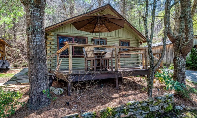 Topton House | House ∙ 2 bedrooms ∙ 4 guests