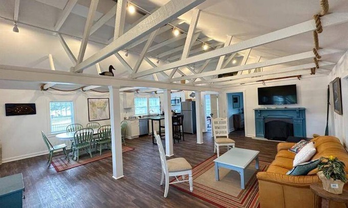 Bayshore House | House ∙ 2 bedrooms ∙ 4 guests