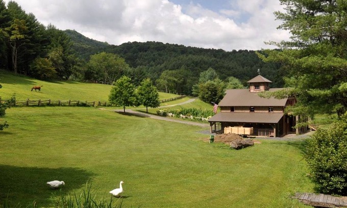 Laurel Springs House | House ∙ 2 bedrooms ∙ 7 guests