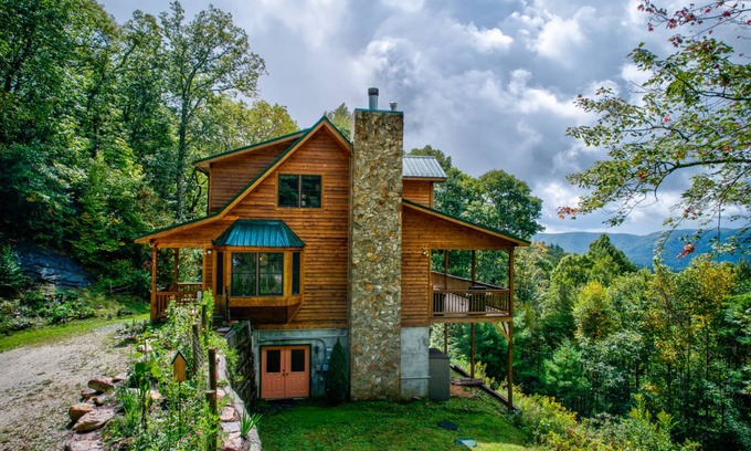 Altamont House | House ∙ 3 bedrooms ∙ 10 guests