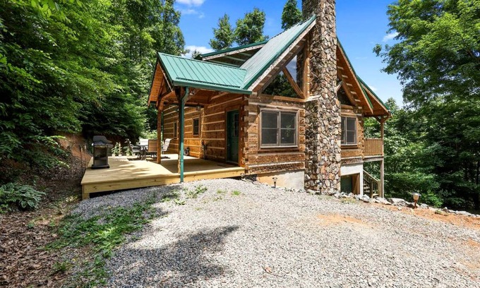 Zionville House | House ∙ 3 bedrooms ∙ 9 guests