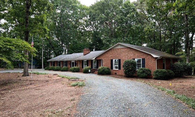 Wesley Chapel House | House ∙ 4 bedrooms ∙ 8 guests
