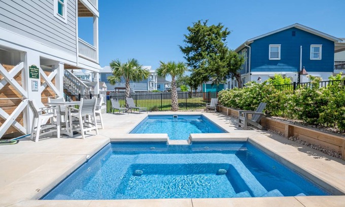 North Carolina Coast House | House ∙ 5 bedrooms ∙ 12 guests
