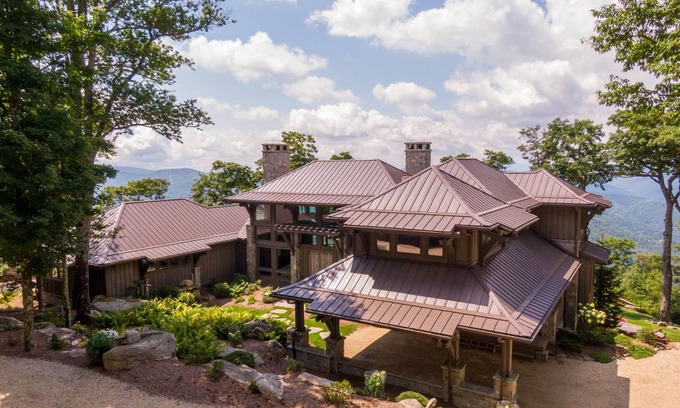 Banner Elk House | House ∙ 5 bedrooms ∙ 10 guests