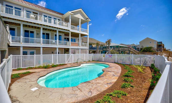 Surf City House | House ∙ 7 bedrooms ∙ 20 guests