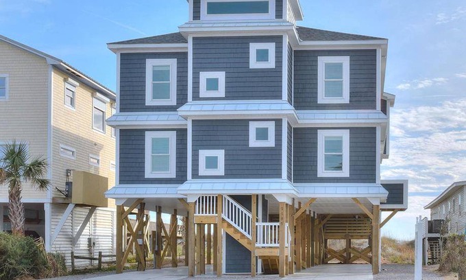 Yaupon Beach House | House ∙ 8 bedrooms ∙ 22 guests